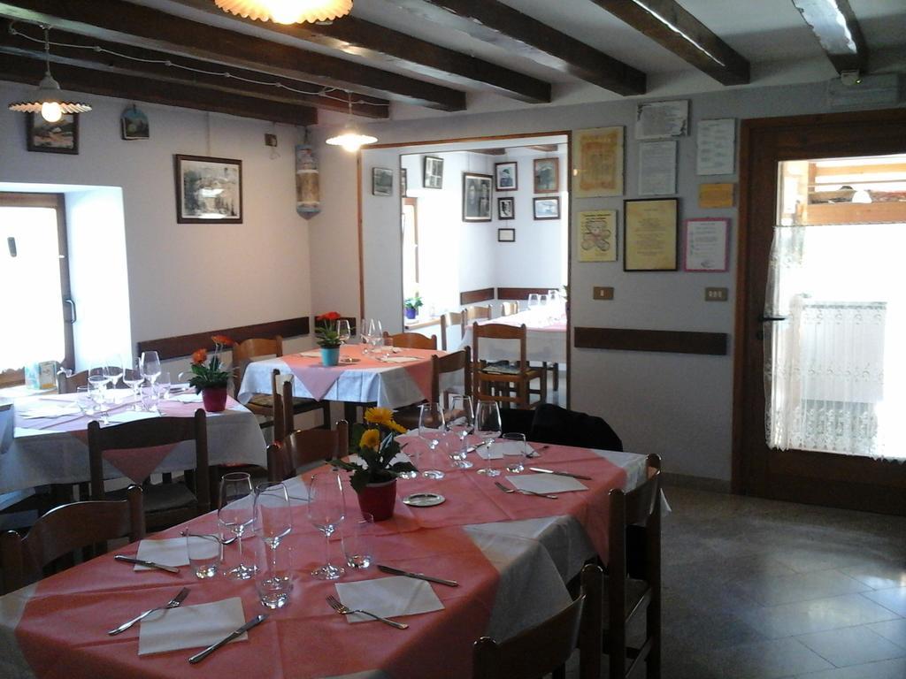 Agriturismo Pian Dei Tass Barcis Eksteriør billede